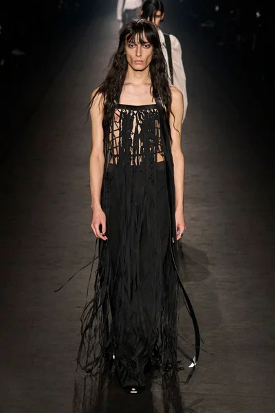Look 26